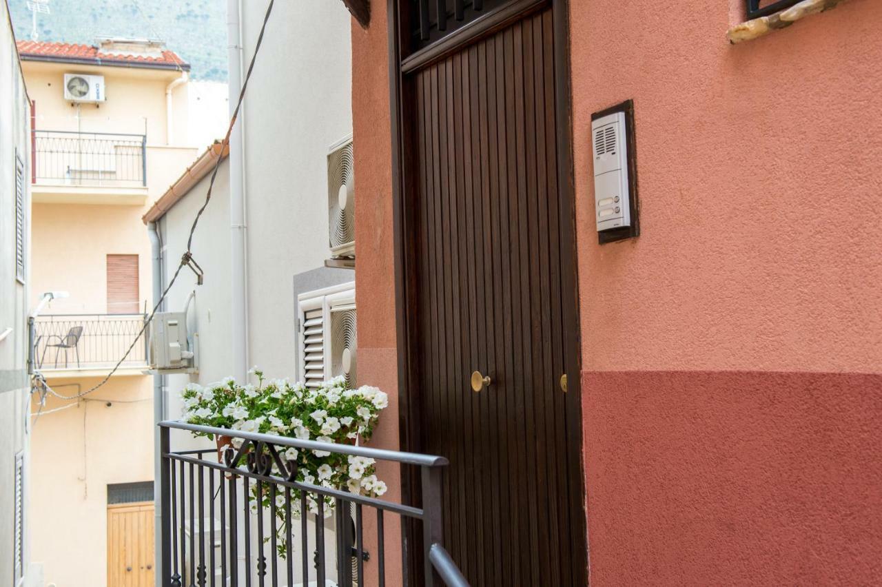 'A Cumerdia - Casa Vacanze Castellammare del Golfo Bagian luar foto